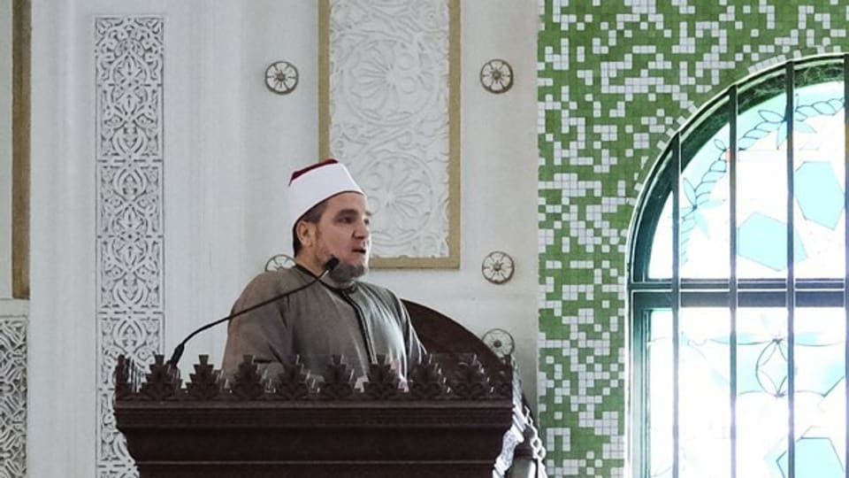 Wer als Imam predigt, soll gewisse Voraussetzungen erfüllen
