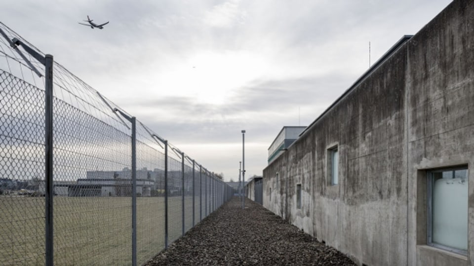 Hier warten Häftlinge auf ihre Ausschaffung: das Flughafengefängnis in Kloten.