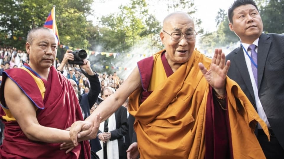 Der Dalai Lama besucht das Tibet-Institut Rikon
