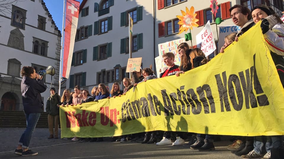 «Wacht auf: Tut etwas fürs Klima – jetzt!», fordern auch die jungen Leute in Schaffhausen.