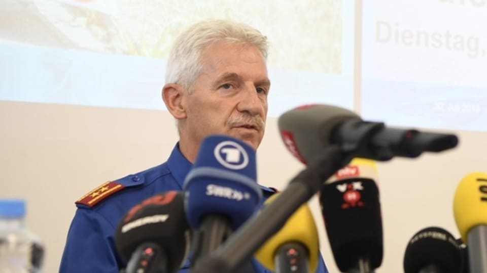 Bruno Keller, Chef der Sicherheitspolizei der Kantonspolizei Zuerich, informiert über den mutmasslichen Täter aus Wädenswil