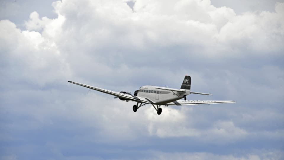 Abflug der JU-52 der JU- AIR nach der Wiederaufnahme des Flugbetriebes in Duebendorf am Freitag, 17. August 2018.