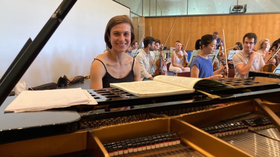 Die Schaffhauser Pianistin Nina Haug spielt mit ihrer Familie ein Konzert in der Zürcher Tonhalle.