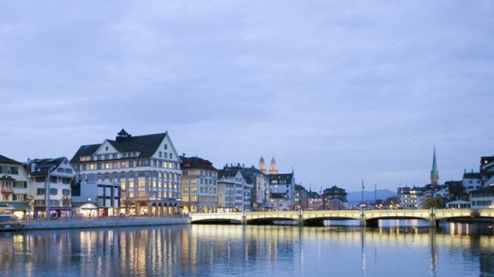 Die Rudolf-Brun-Brücke in Zürich heisst auch weiterhin so.
