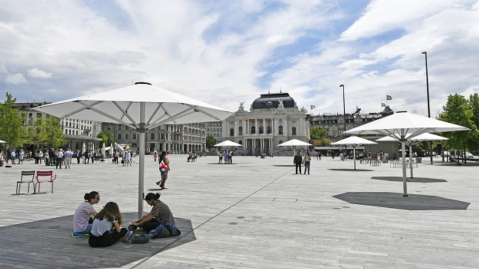 Die SVP wollte den Sechseläutenplatz wieder in ein Wiese verwandeln.