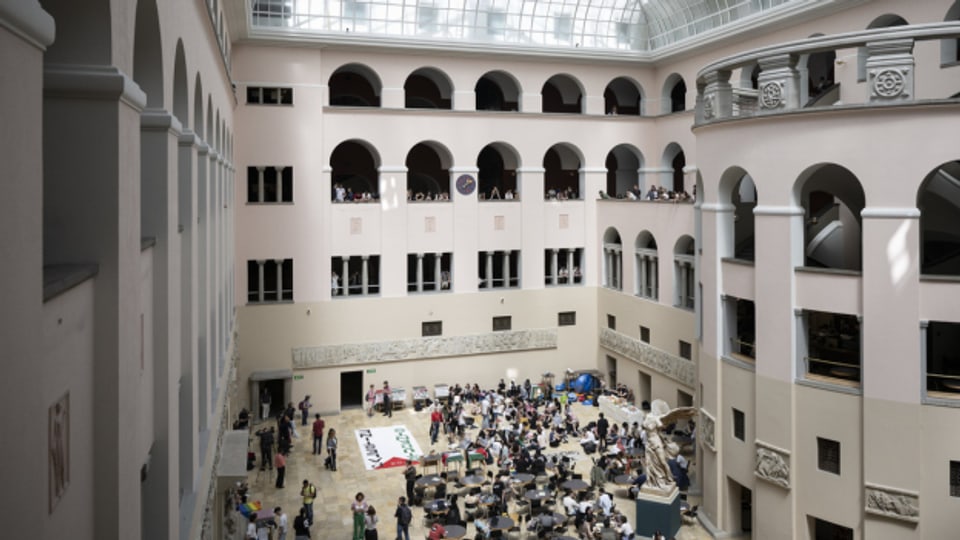 Der Protest in der Uni Zürich wurde friedlich beendet