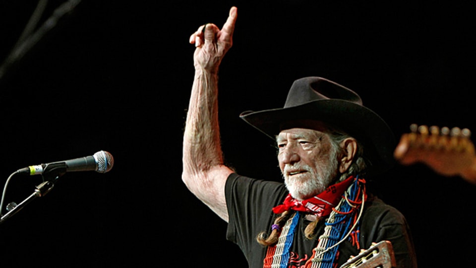 80 Jahre alt und noch immer auf der Bühne: Willie Nelson bei einem Konzert im Frank Erwin Center in Texas, Austin (2011).