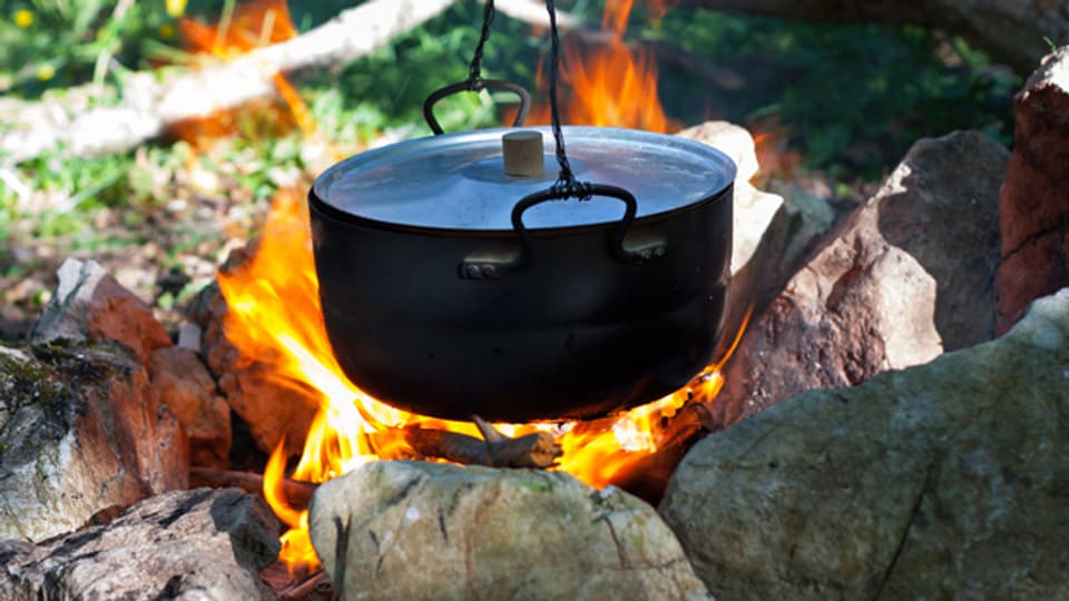 Achtung heiss! Während Jahrtausenden war das Kochen auf einem offenen Feuer der Normalfall.