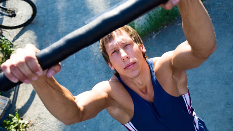 Den Körper langsam auf sportliche Betätigungen einstimmen, damit es nicht zu Muskelkater kommt.