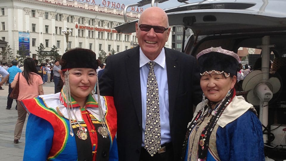 Arnnold Badertscher am mongolischen Nationalfeiertag.