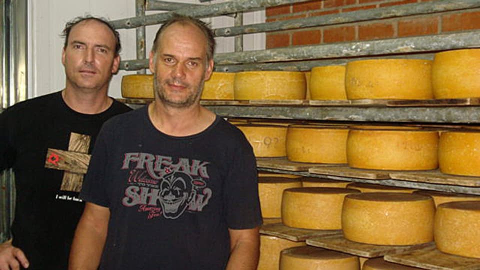 In der «Queseria Suiza»: Der Käser Peter Stampfli (rechts) und der leitende Geschäftsführer Markus Hafner.