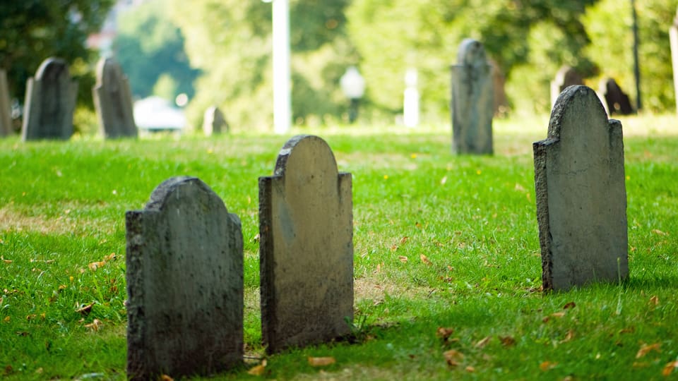 Der richtige Friedhof hat sein Pendant im Internet