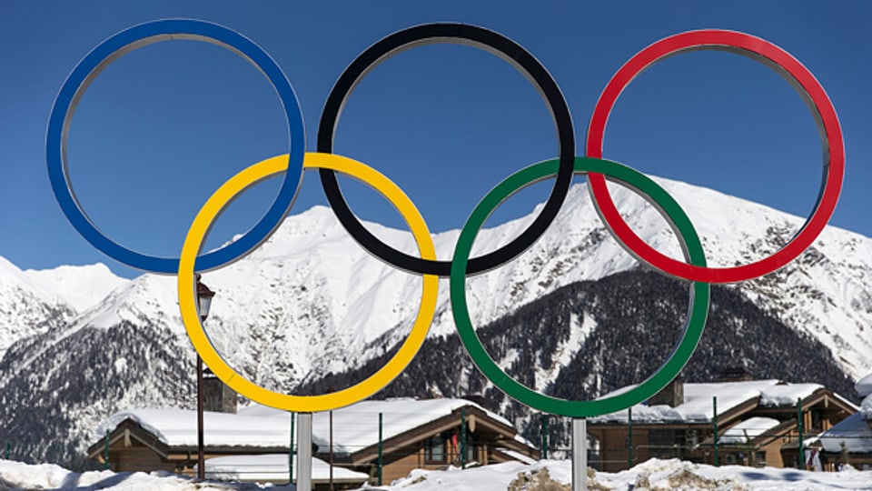 Die Olympischen Ringe im «Cluster Olympic Village» in Krasnaya Plyana.