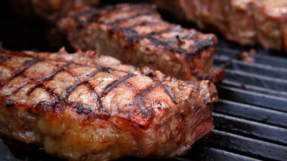 Saftige Steaks: in Argentinien gehört der Grill zur Grundausstattung.