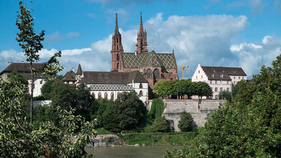 Eine von vielen Sehenswürdigkeiten in Basel: Das Münster.