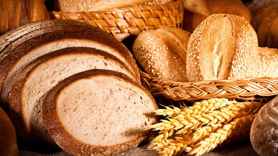Mehr Gluten im Brot: Weil Brotteig heute weniger lang stehenbleibt als früher, wird weniger Gluten abgebaut.