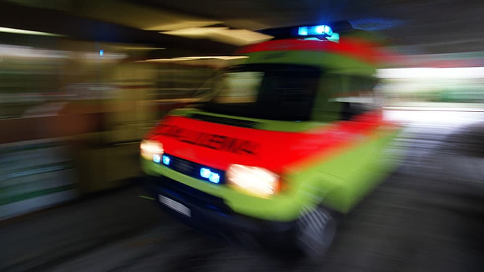 Was tun wenn die Ambulanz kommt? Viele Autofahrer sind unsicher.