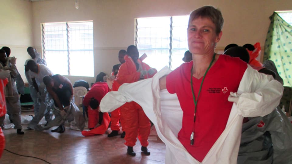 Sabine Hediger während ihres Einsatzes in Kemena/Sierra Leone.