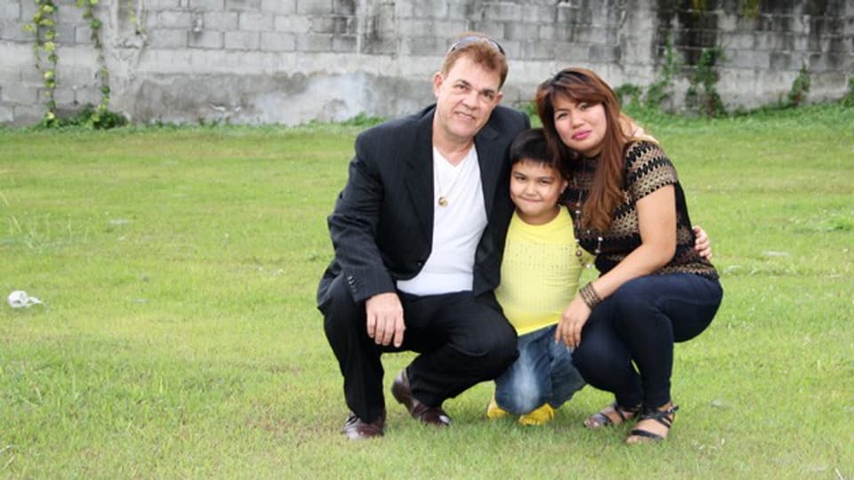 Roland Lutz wohnt mit seiner Familie auf den Philippinen.