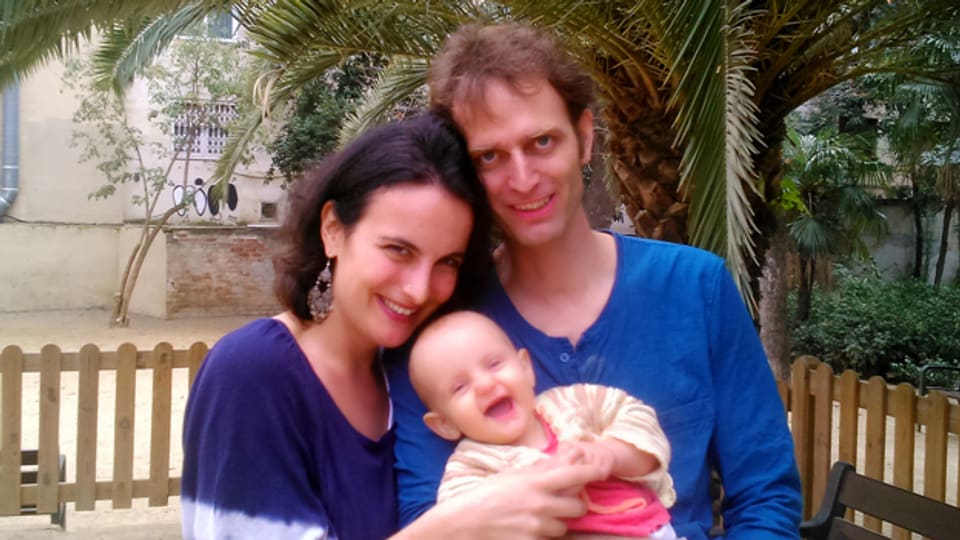 Familienleben in Spanien: Beat Brügger mit Frau und Kind.