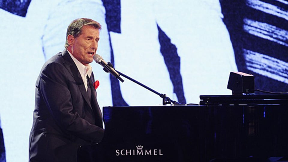 Der österreichisch-schweizerische Entertainer hatte erst im September seinen 80. Geburtstag gefeiert.