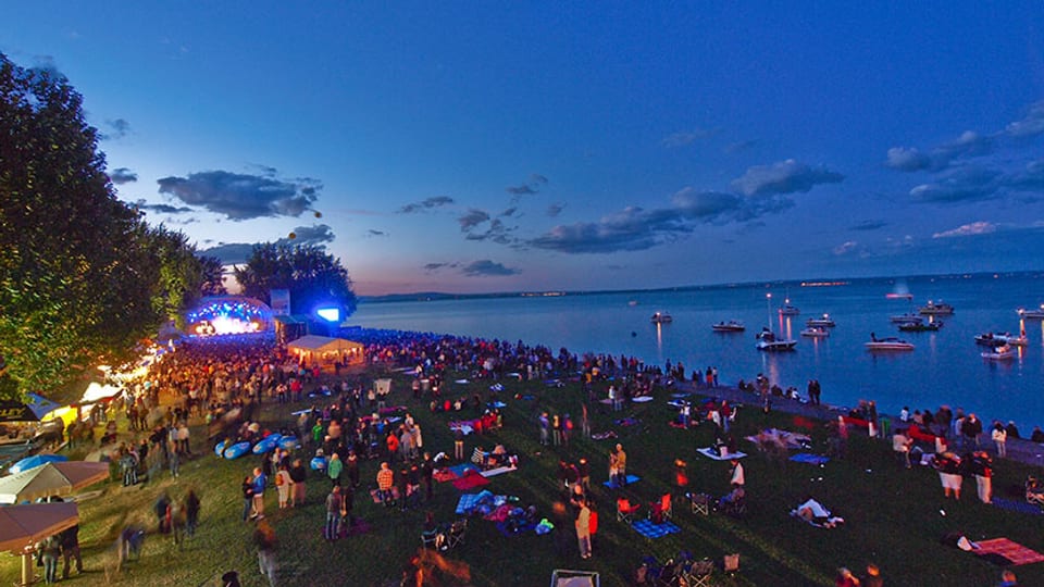 Das SummerDays Festival in Arbon glänzt mit einem stimmungsvollen Festivalgelände am See.