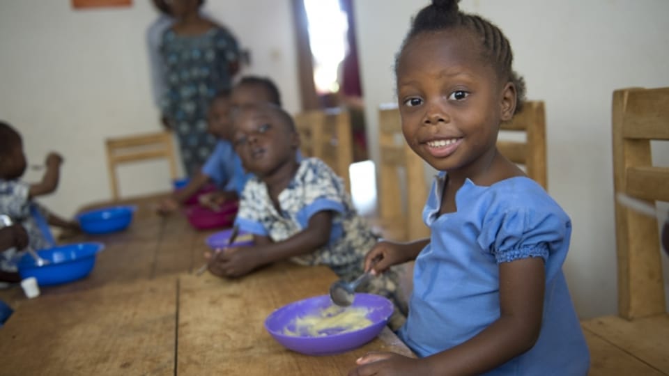 Warme Mahlzeit: Die Spenden der App gehen an Kinder in Lesotho.