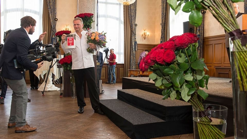 Der letztjährige Sieger: Peter Knogl bei der Ehrung zum «Koch des Jahres 2015».