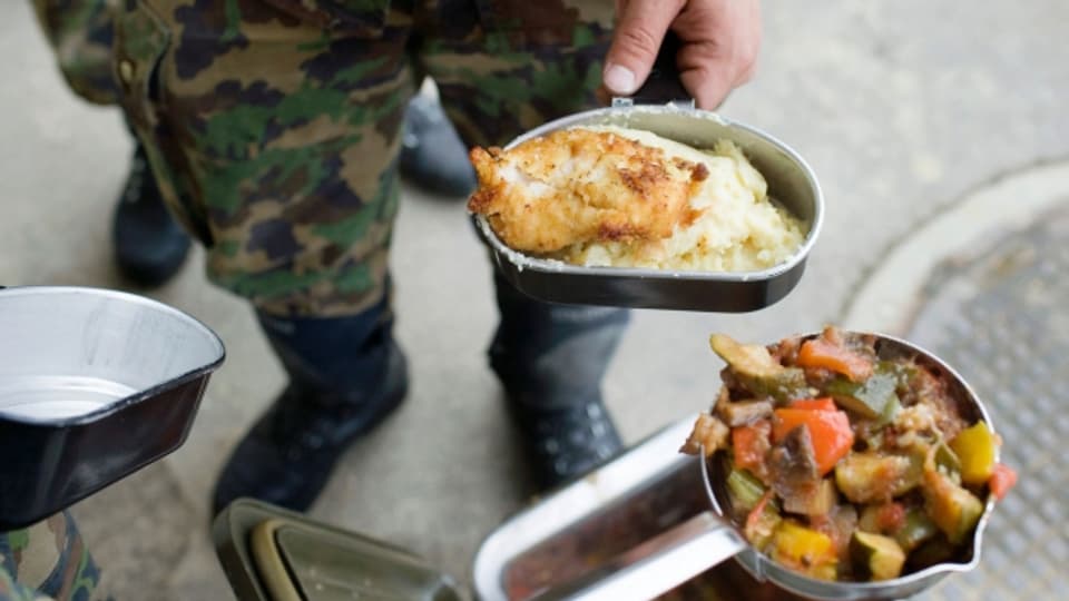 Essen aus der Gamelle: Die Militärküche bietet einzigartige Rezepte.