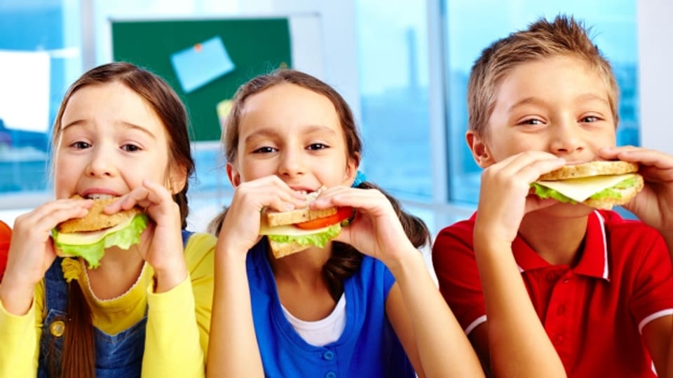 Die Empfehlung: Kinder sollen Vollkorn- statt Weissbrot essen.