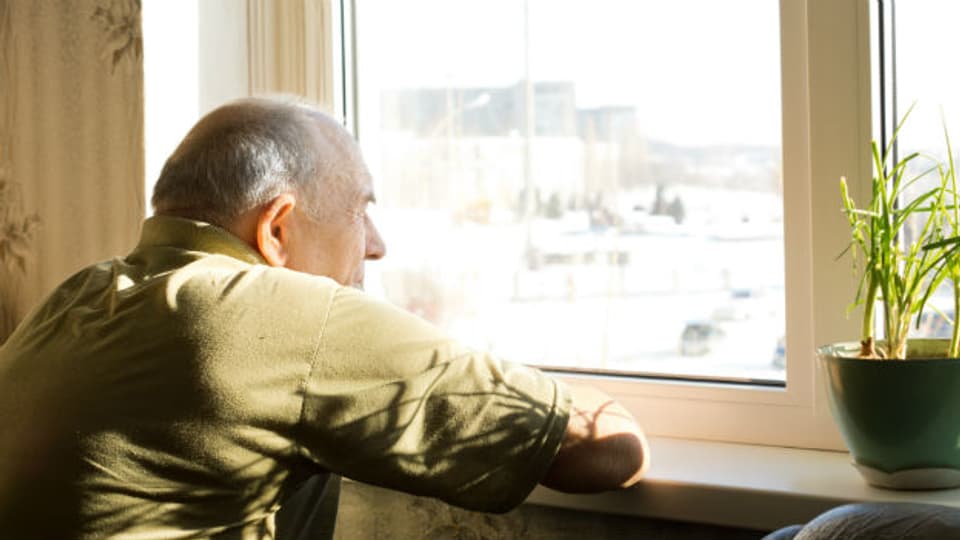 Jeder dritte Mensch über 65 fühlt sich einsam (Quelle: Gesundheitsbefragung 2012, Bundesamt f. Statistik).