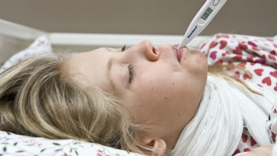 Fieber messen unter der Zunge: Mund zu, bei Schnupfen schwierig.