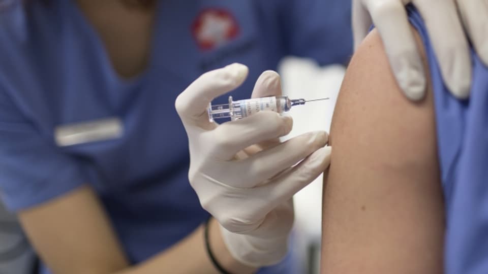 Am Grippeimpftag kann man sich zu einem empfohlenen Pauschalpreis von 30 CHF in vielen Artzpraxen impfen lassen.