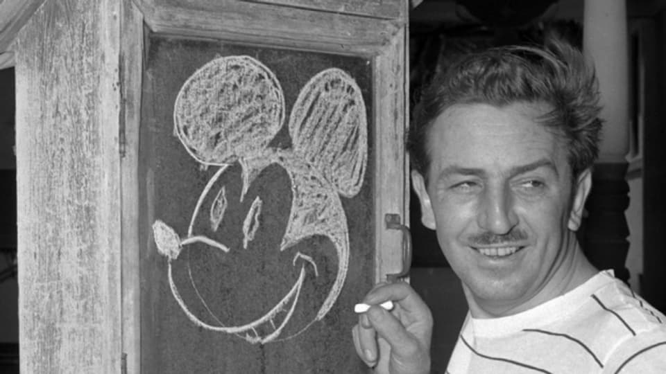 Der Schöpfer und seine berühmteste Figur: Der 40-jährige Walt Disney und Mickey Mouse.