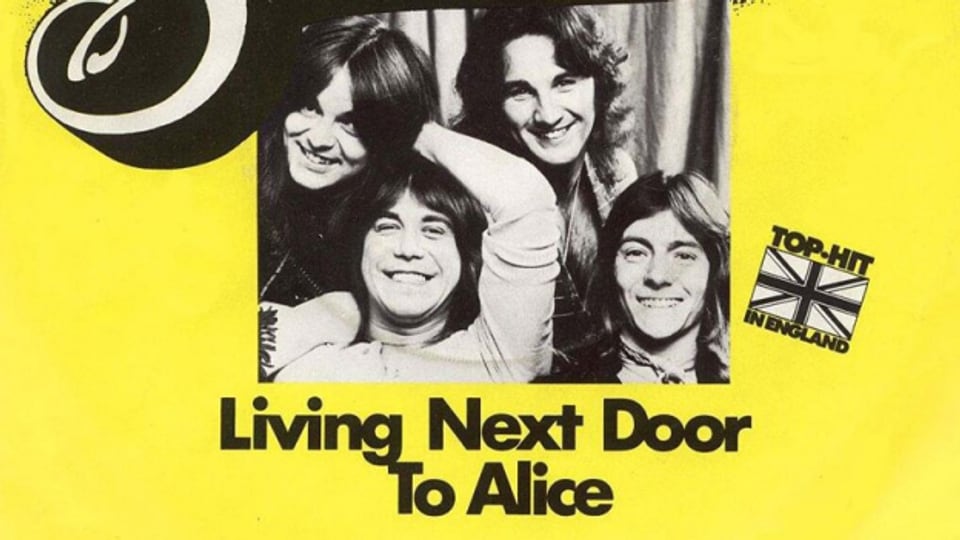 Single-Cover: Living Next Door To Alice (1977)