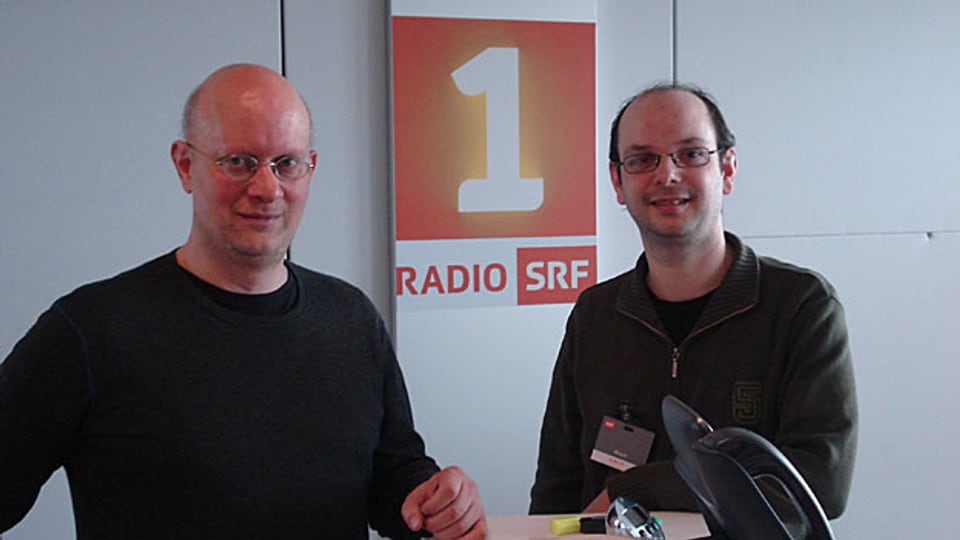 Zwei «Ammänner» der alemannischen Wikipedia im Radiostudio: Jürgen Sutter (l.) und Patrick Kenel