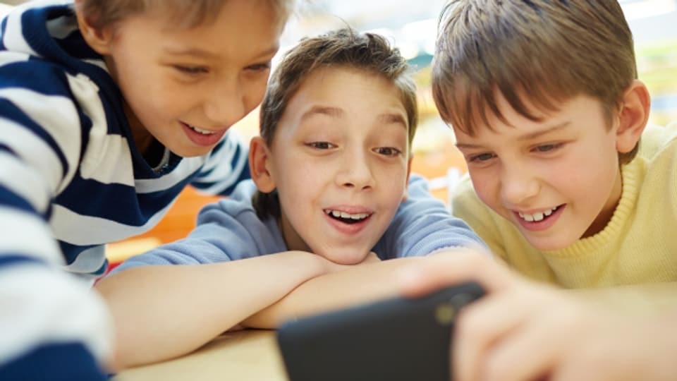 Kinder und der Umgang mit Smartphones: Wir geben Rat.