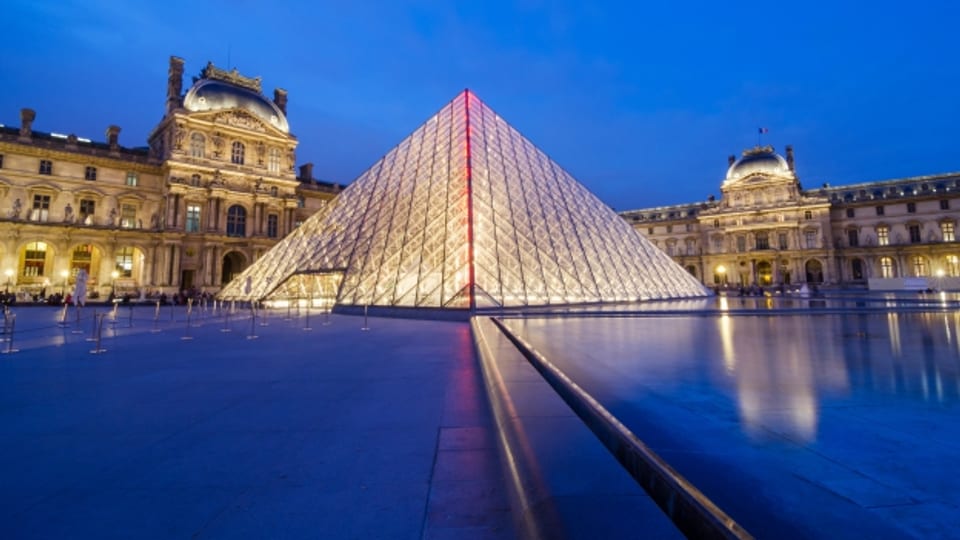 Für viele ist der Besuch der Mona Lisa im Louvre in Paris ein Highligt der Städereise