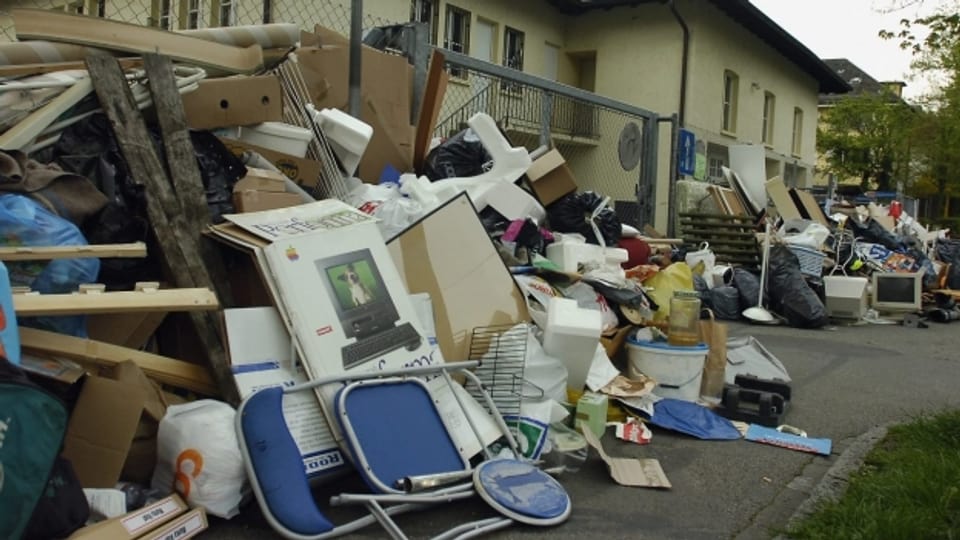 Kein Grund um stolz zu sein; wir Schweizer sind Spitzenreiter beim Abfall produzieren.