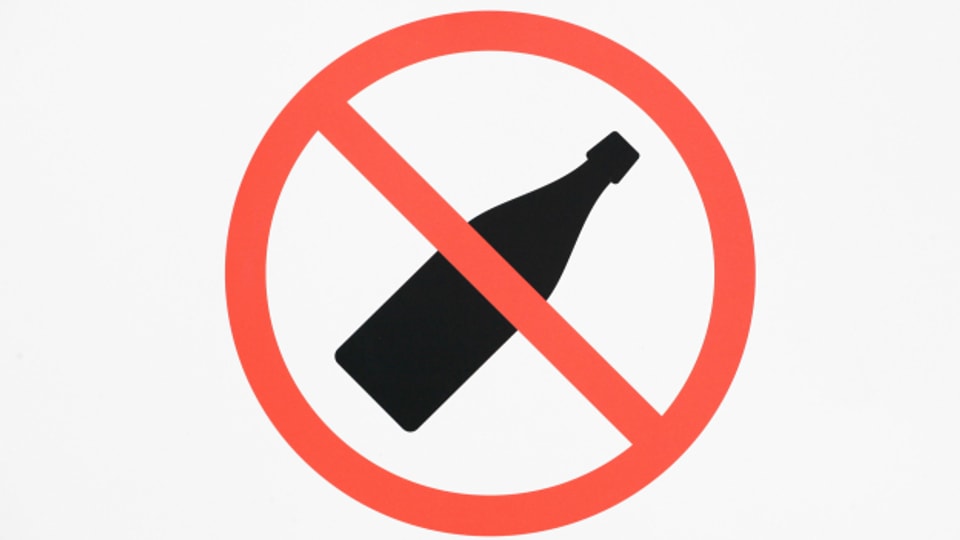 In der USA, war es Realität. Aber: Was würde passieren, wenn Alkohol in der Schweiz verboten würde?