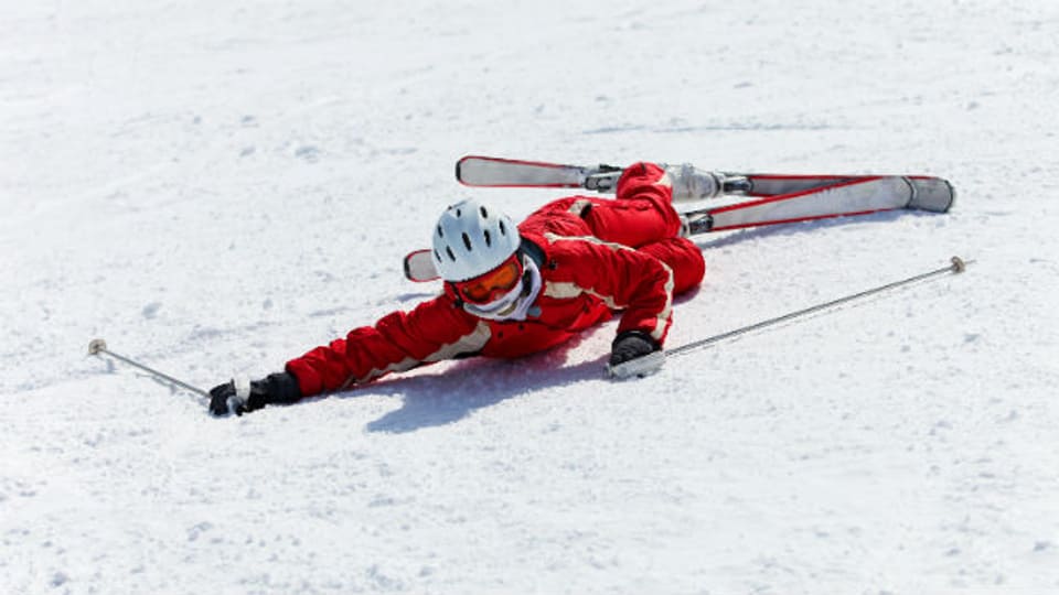 Frauenfeindliche Skibindung: Bei 90 Prozent der Frauen öffnen sich die Skibindungen bei einem Sturz nicht.