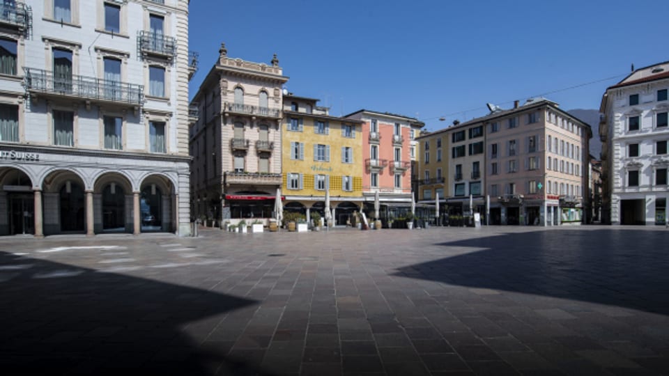 Leere Piazza della Riforma in Lugano.