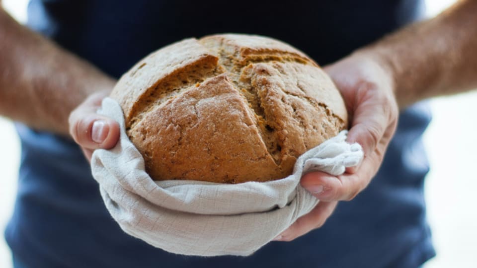 Viele Menschen haben während Corona ihr erstes eigenes Brot gebacken.