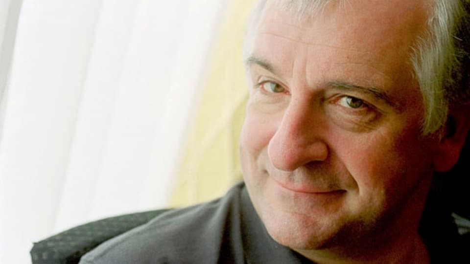 Douglas Adams hat eine «Intergalaktische Trilogie» in 5 Bänden geschrieben.