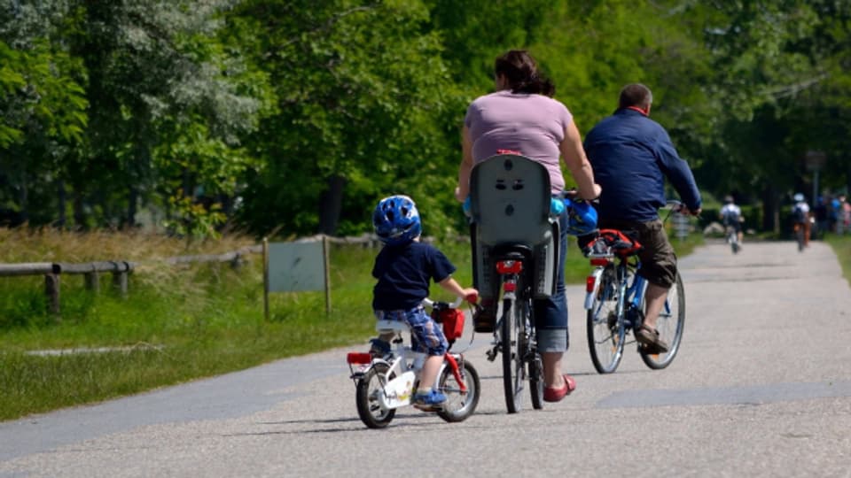 Mit Velo und Familie ab ins Tösstal.