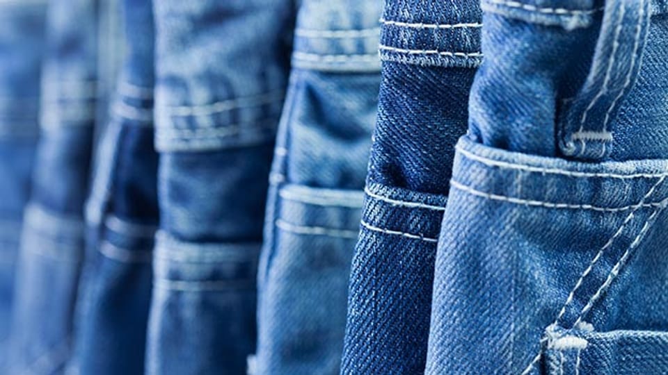 Welche Farbe hält auf Jeans? Welche Farbe hält auf Jeans?