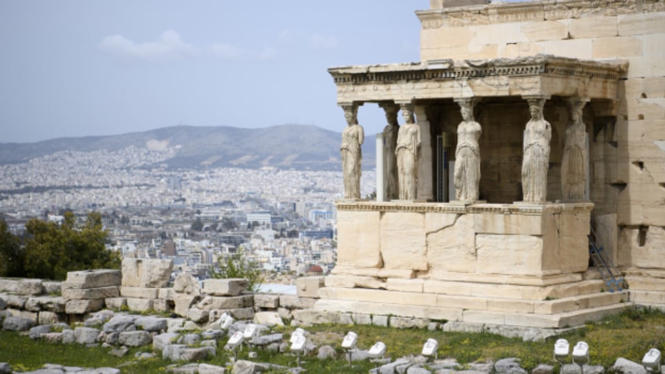 Ein kleiner antiker Stein vom Gelände der Akropolis kann ein Fall für die Gerichte werden.