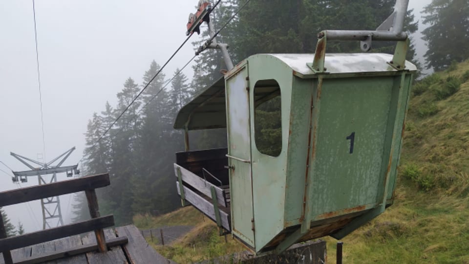 Das legendäre Niederbergerschiffli- ein Döschwo in der Luft.