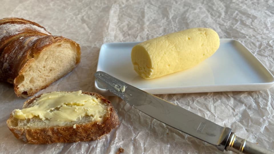 Mit selbstgemachter Butter schmeckt das Butterbrötli mindestens doppelt so gut.