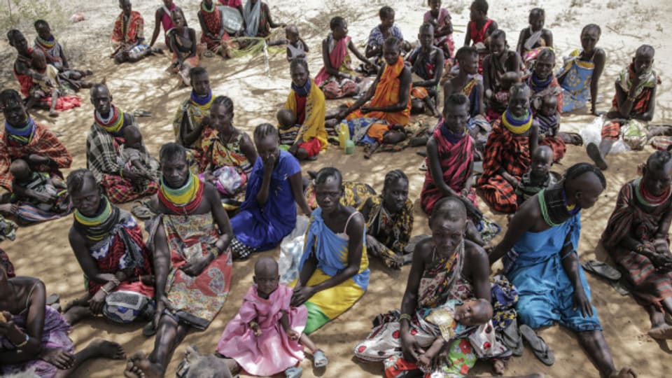 Im Mai 2022 war ein hoher Vertreter der Uno in Lomoputh zu Besuch, um sich ein Bild von der Dürre im Norden von Kenia zu machen. Die Dorfbewohnerinnen erzählten von ihrem schwierigen Alltag.
